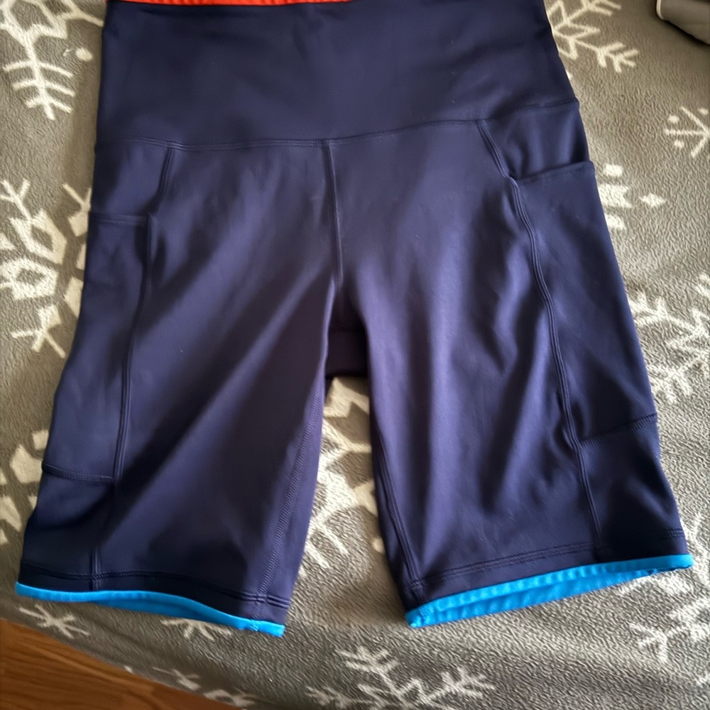 Cotopaxi Mari bike shorts